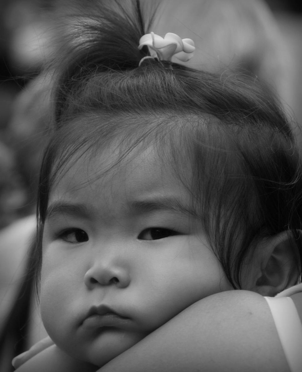 Free Image of Black and white portrait of a young girl 