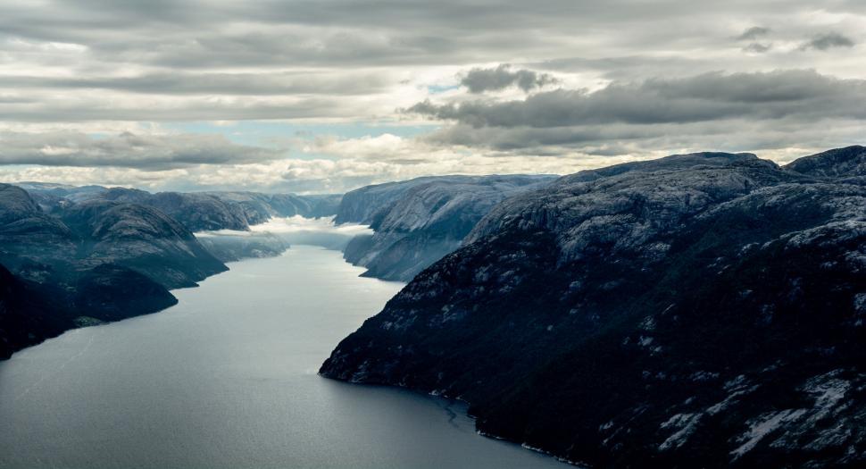 Free Image of Fjord between mountainous terrain 