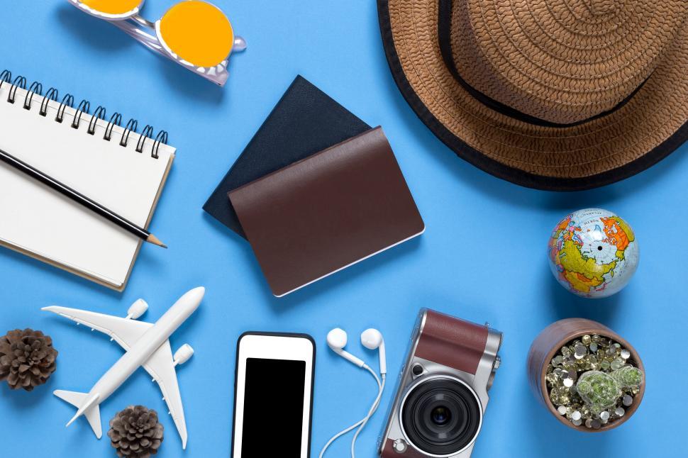 Free Image of Travel and vacation flat lay arrangement 
