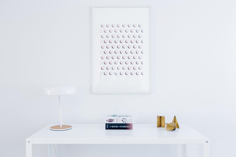 Free Image of Minimalistic room with lamp and framed art 