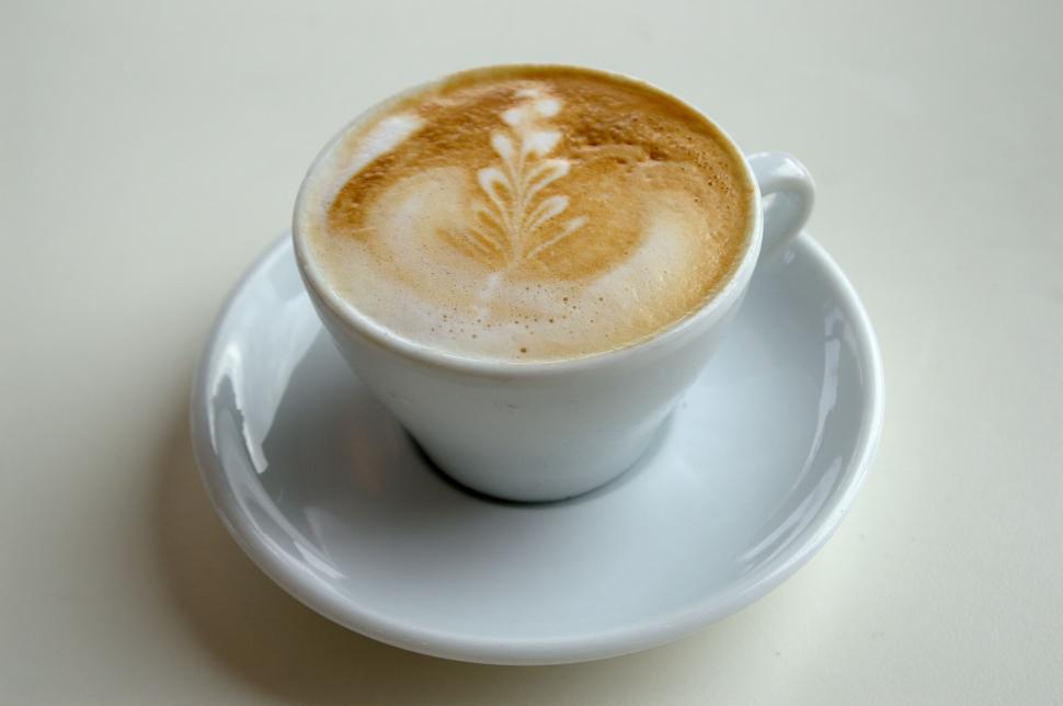 Free Image of Close-up of a cappuccino in a white cup 