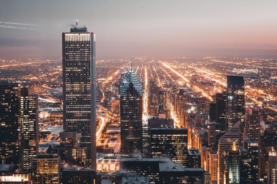 Free Image of Aerial view of Chicago skyline at dusk 