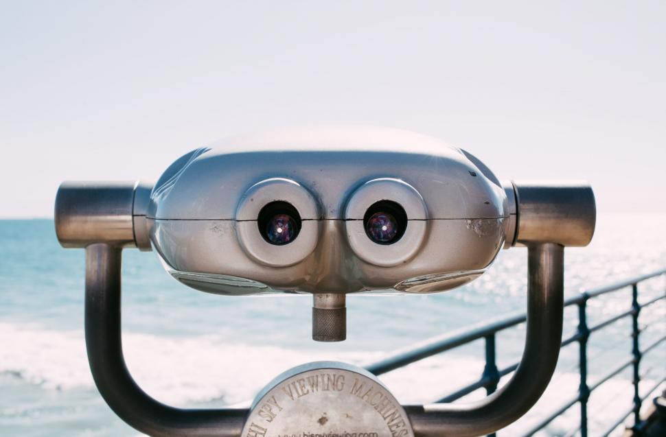 Free Image of Observation binoculars overlooking the sea 