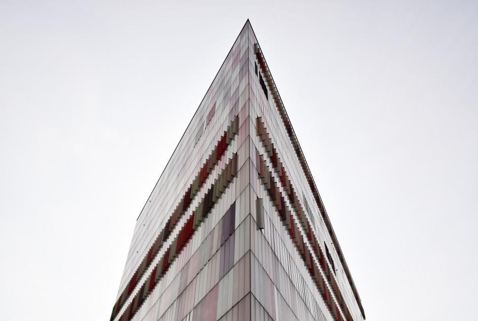 Free Image of Edgy architecture of a modern building exterior 