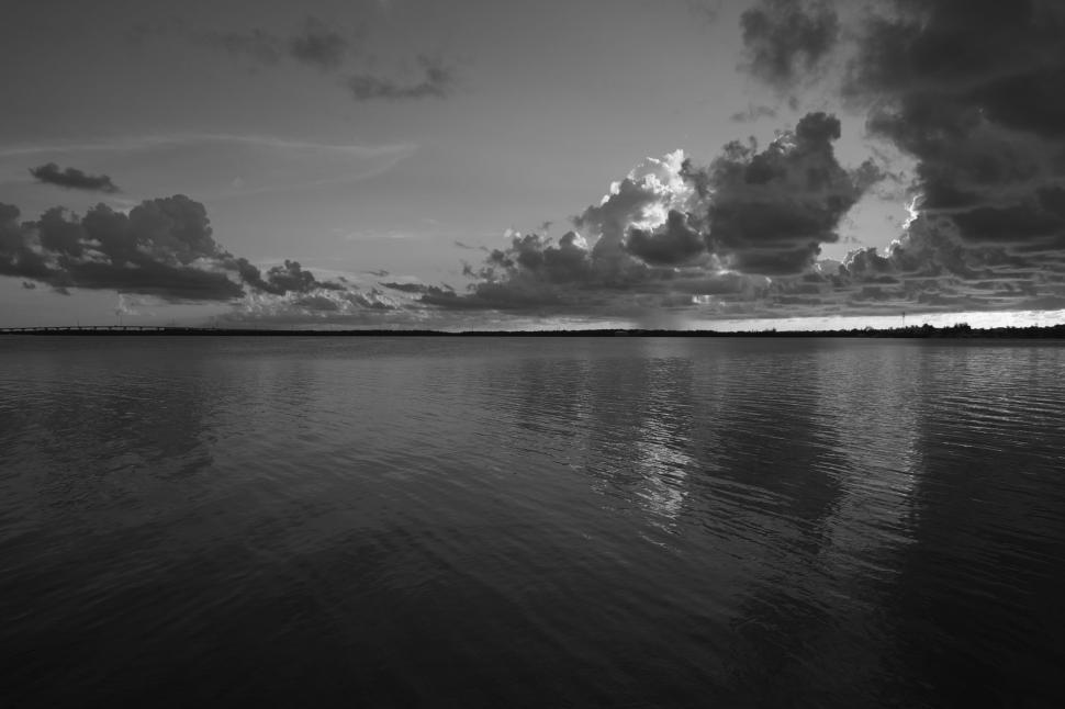Free Image of Monochrome lake sunset serene and tranquil 