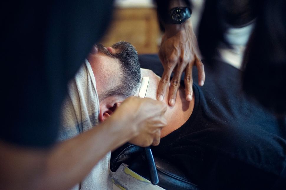 Free Image of Close-up of a haircut in progress 