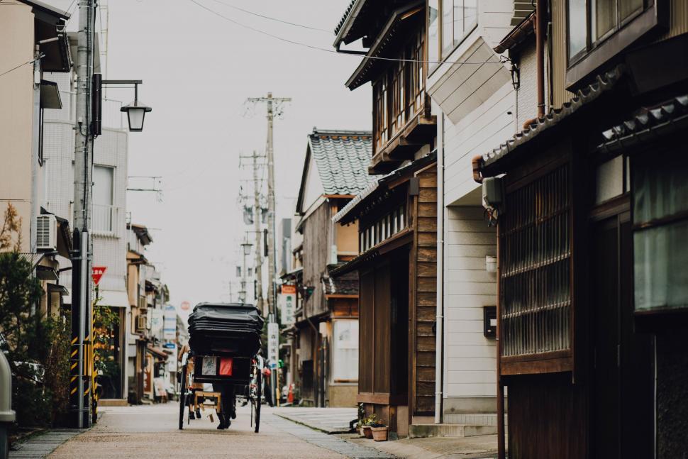 Free Image of Traditional Japanese street with rickshaw 