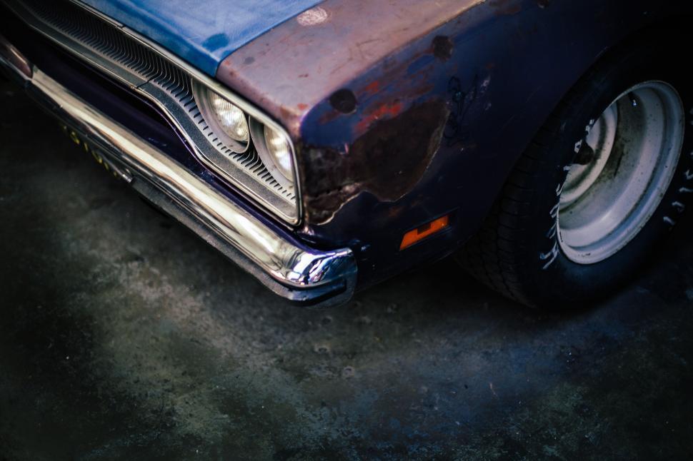 Free Image of Vintage car detail emphasizes age and beauty 