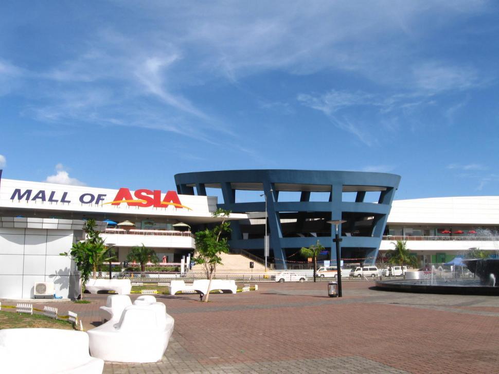 Free Image of Large Building With Sign Saying Mall of Asia 