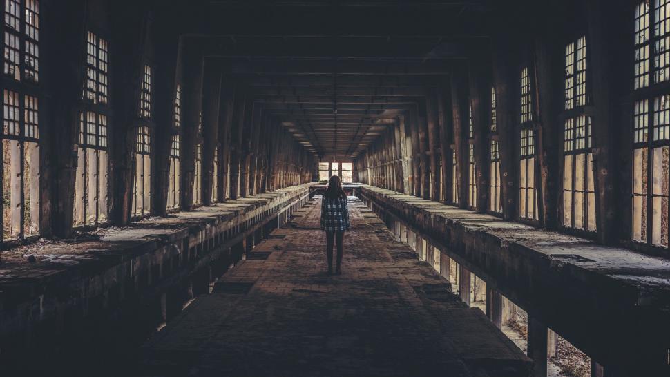 Free Image of Abandoned industrial hall with a majestic feel 