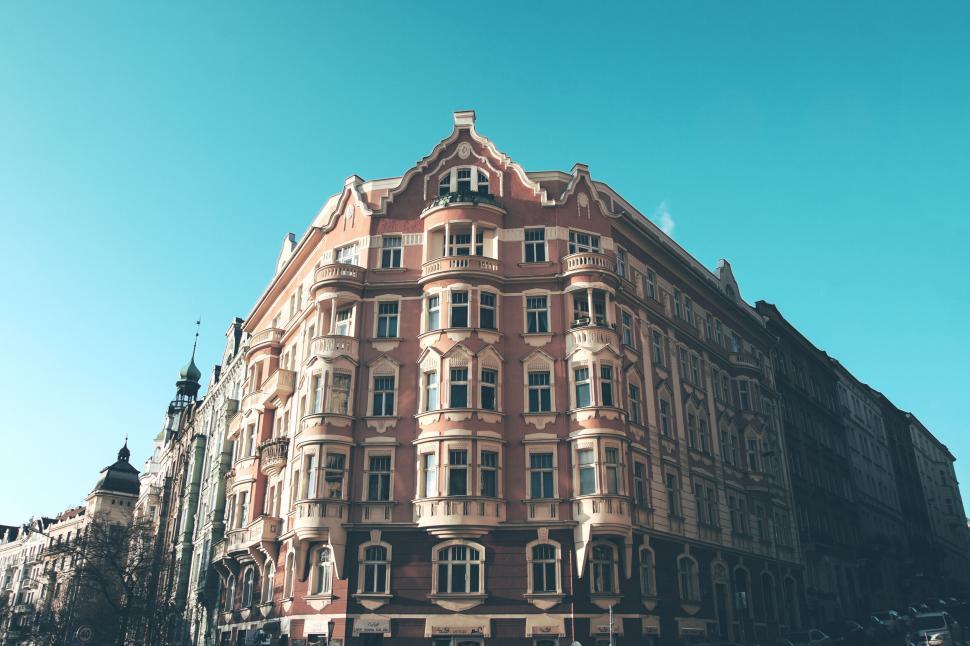 Free Image of Classic European architecture in an urban setting 