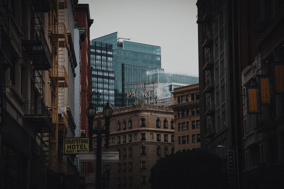 Free Image of Urban landscape with historic and modern buildings 