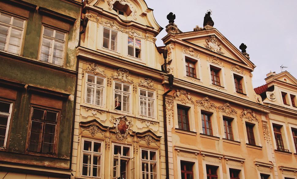 Free Image of Baroque architecture with ornate details 
