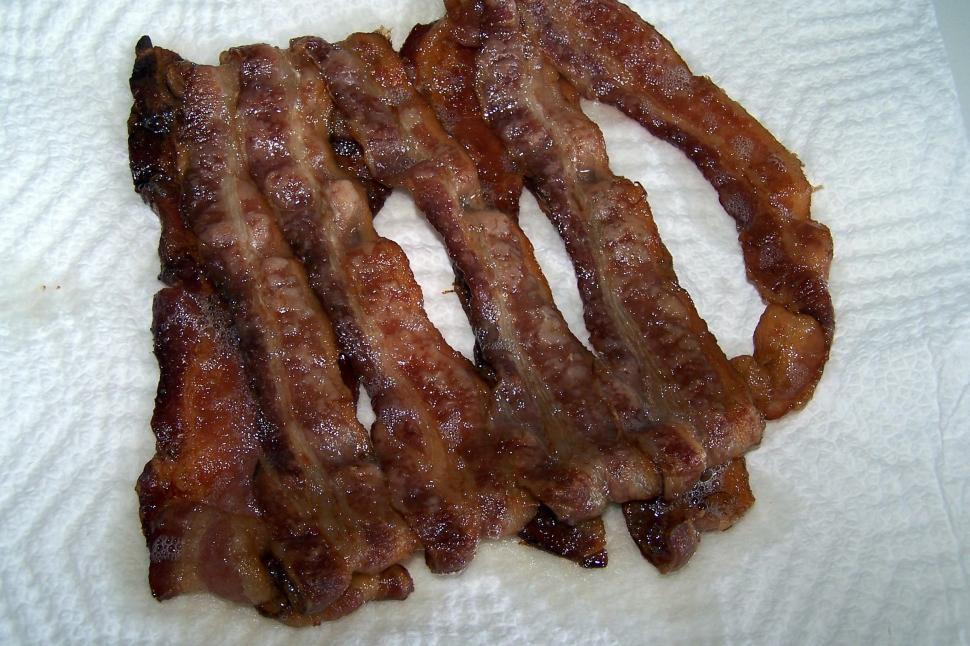 Free Image of Pile of Bacon on White Towel 