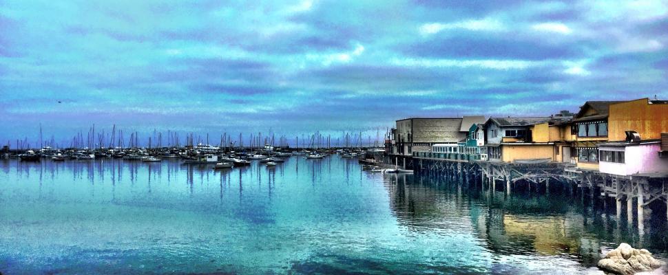 Free Image of Colorful harbor at dusk with cloudscape 