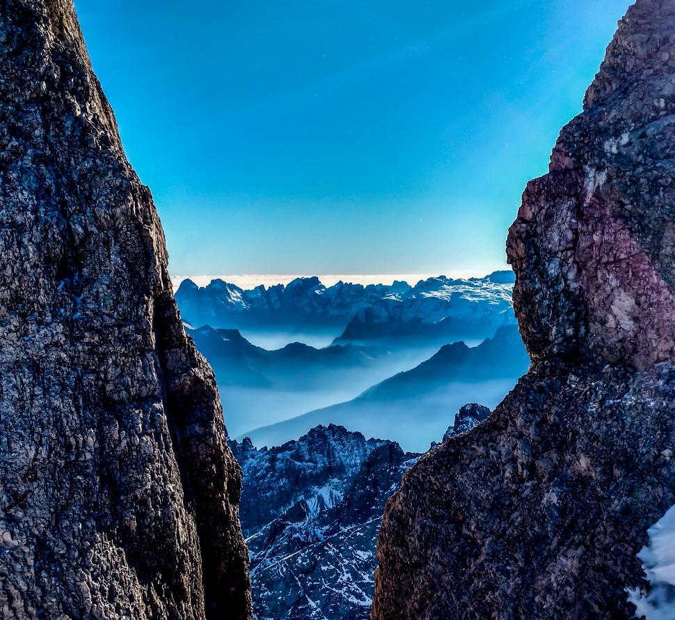 Free Image of Majestic alpine landscape during blue hour 