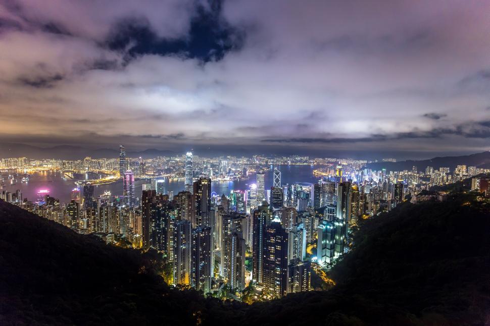 Free Image of Panoramic night view of Hong Kong skyline 