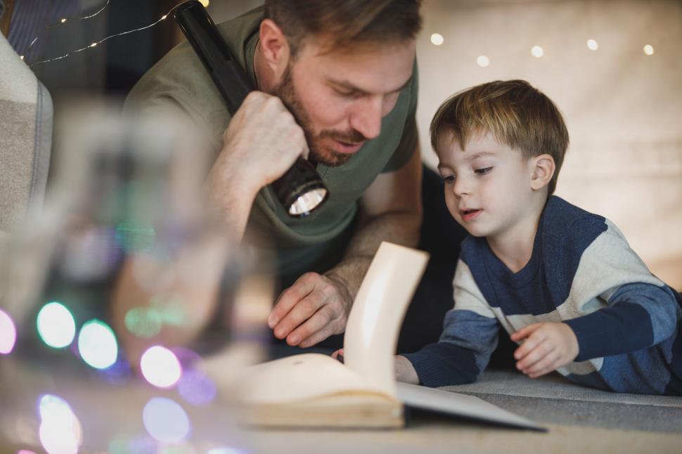Free Image of Father and son learning with a laptop 