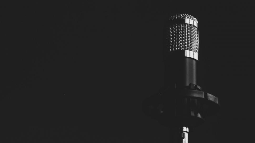 Free Image of Studio microphone in black and white 