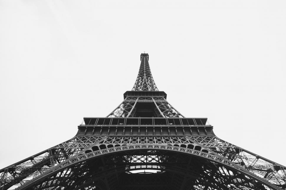 Free Image of Monochrome image of Eiffel Tower s structure 