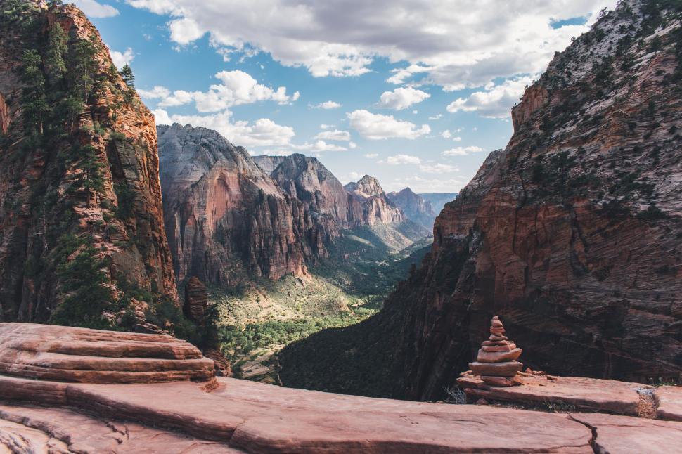 Free Image of Stunning view from Angels Landing in Zion 