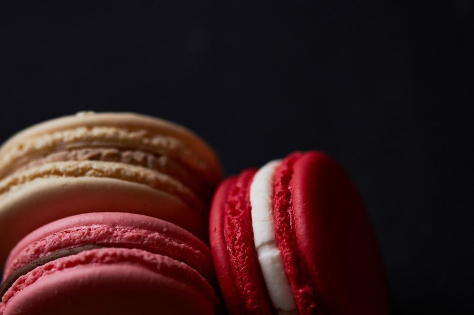 Free Image of Close-up of colorful macarons in natural light 