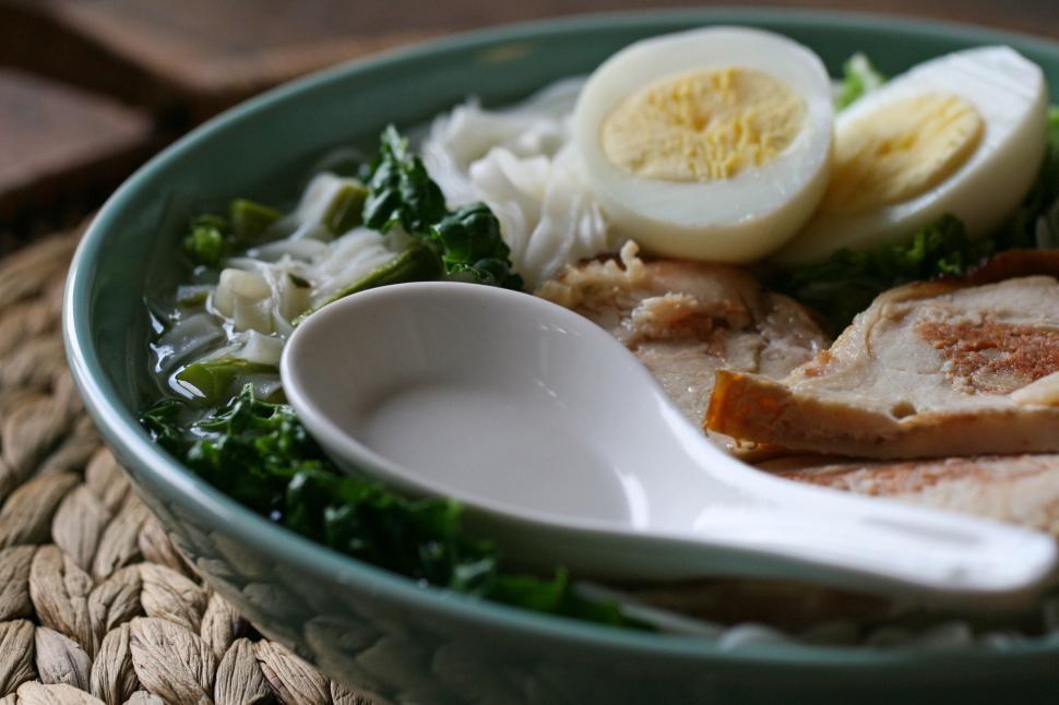 Free Image of Delicious ramen bowl with egg and pork 