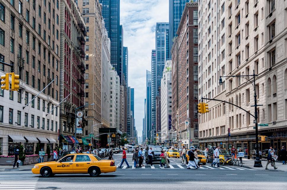 Free Image of Busy New York City street scene 