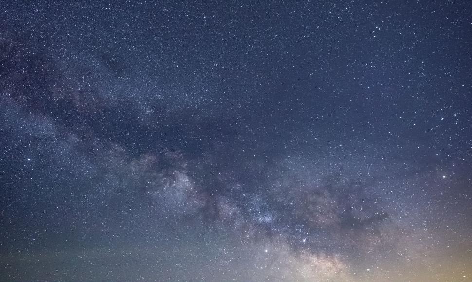 Free Image of Milky Way galaxy stretching across the night sky 
