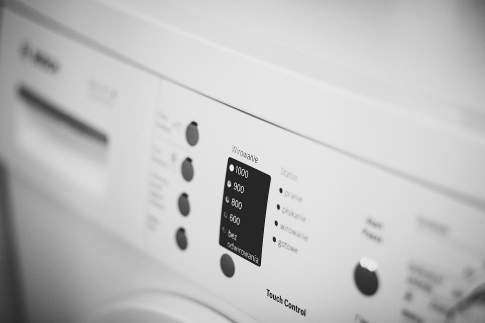 Free Image of Close-up of microwave oven control panel 