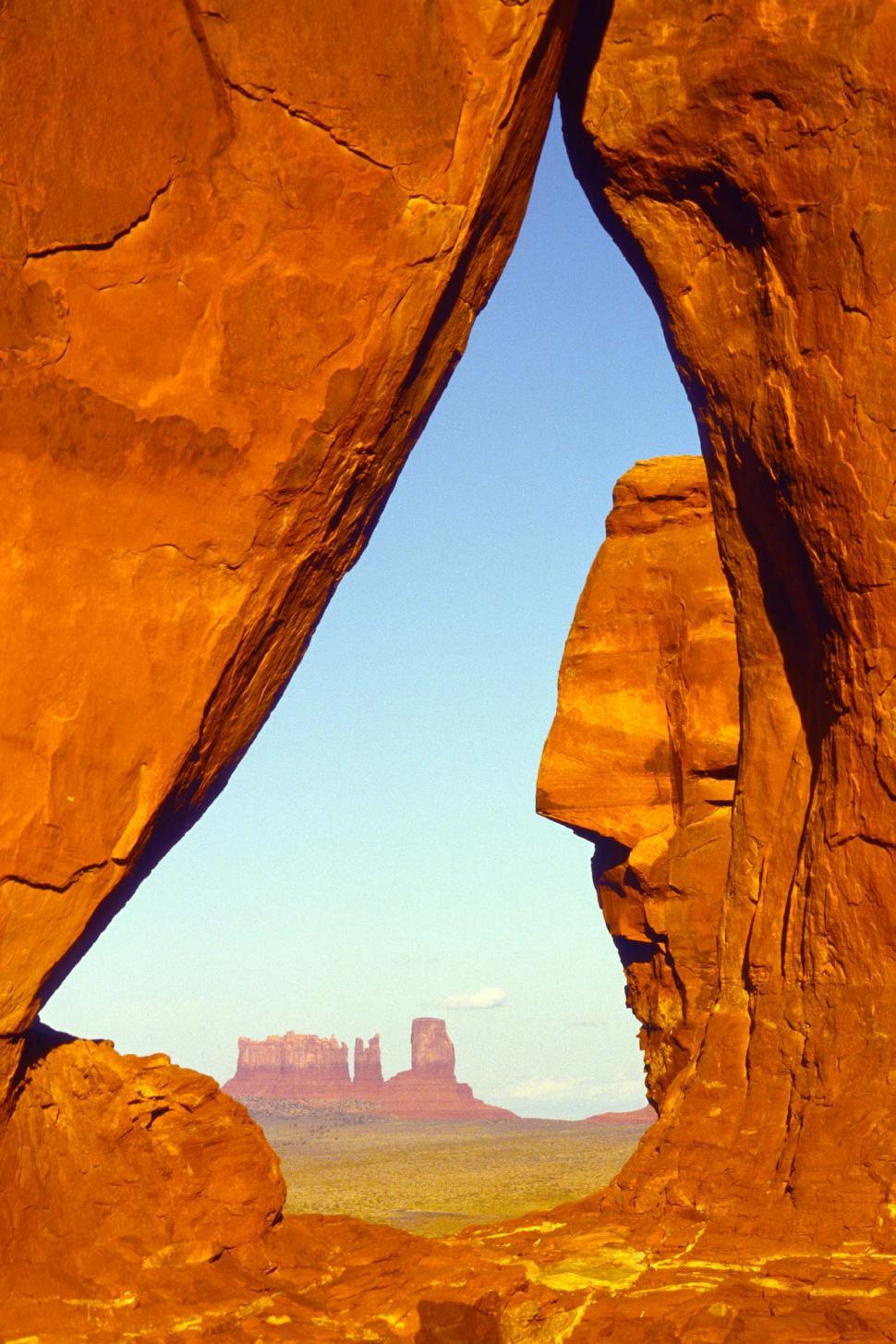 Free Image of Rock window in Monument Valley 