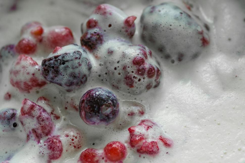 Free Image of Close-up of berries in cream 