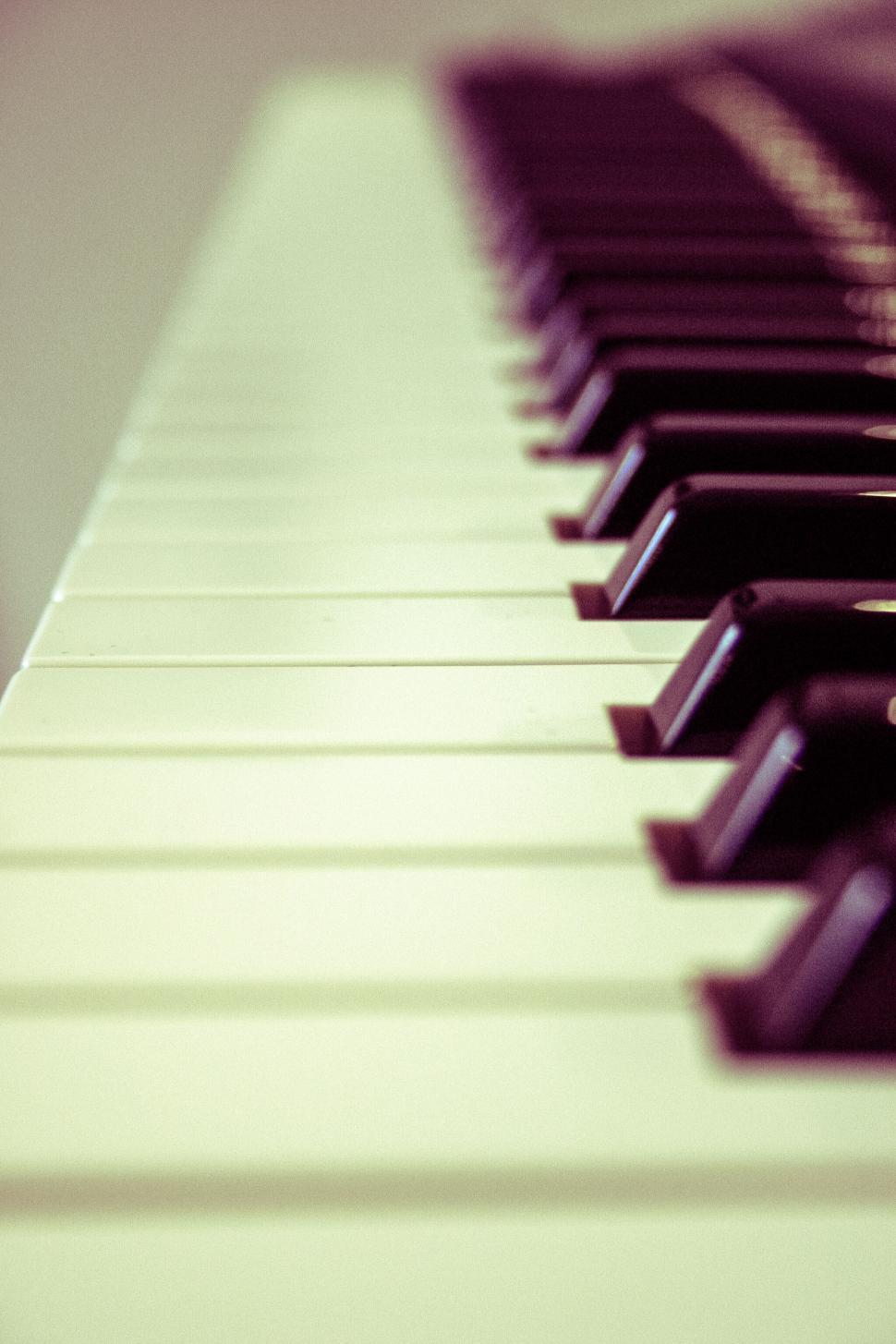 Free Image of Perspective view of piano keyboard 