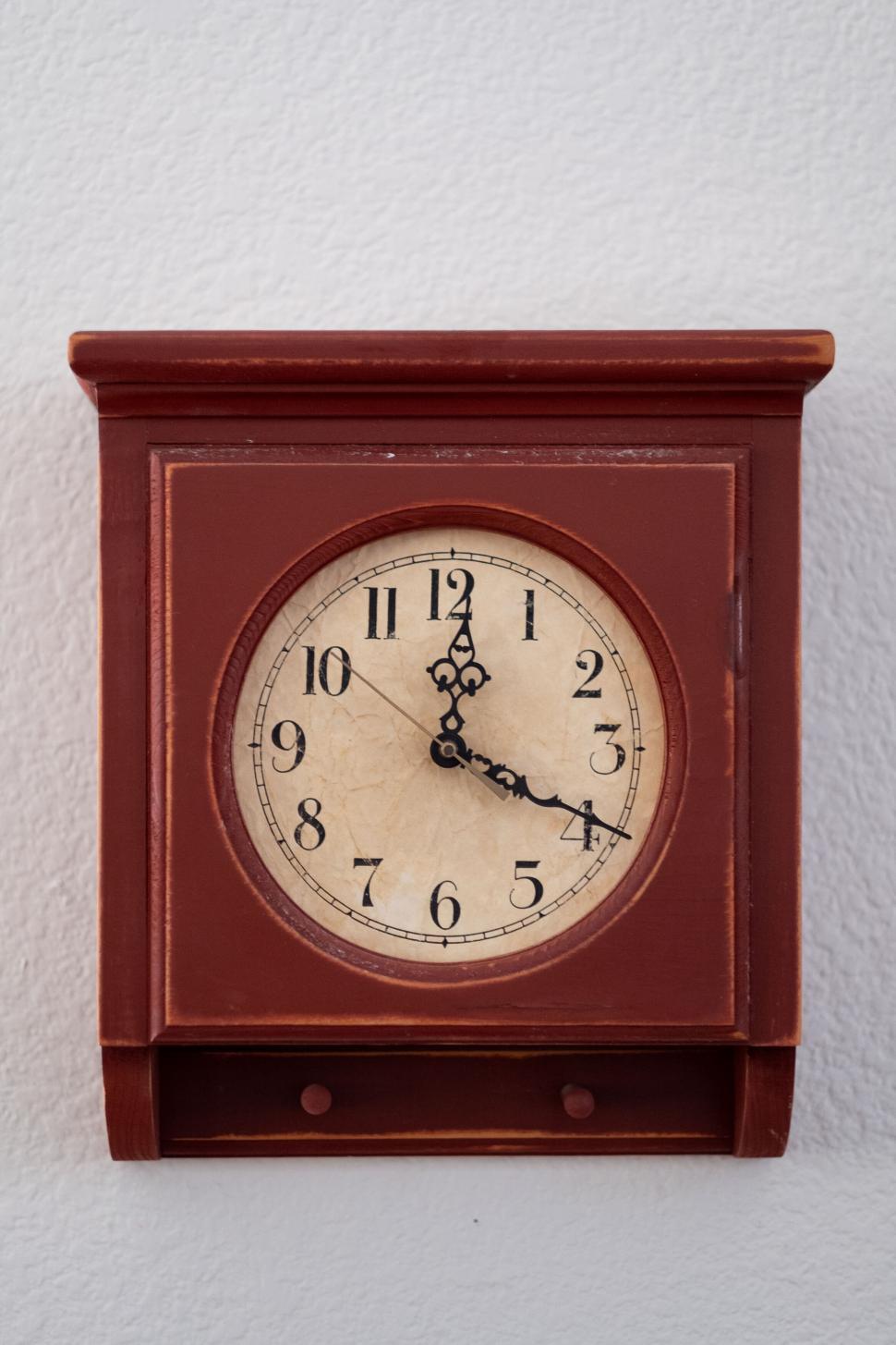 Free Image of Vintage wooden wall mounted clock 