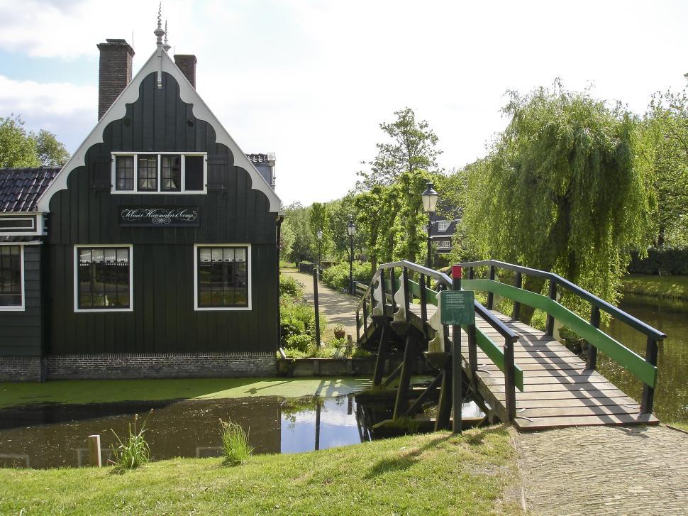Free Image of Amsterdam Village 