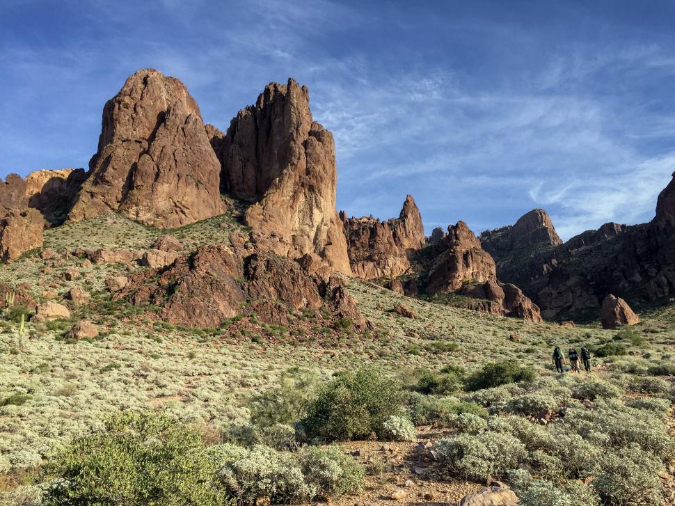 Free Image of Desert landscape with towering rock formations 