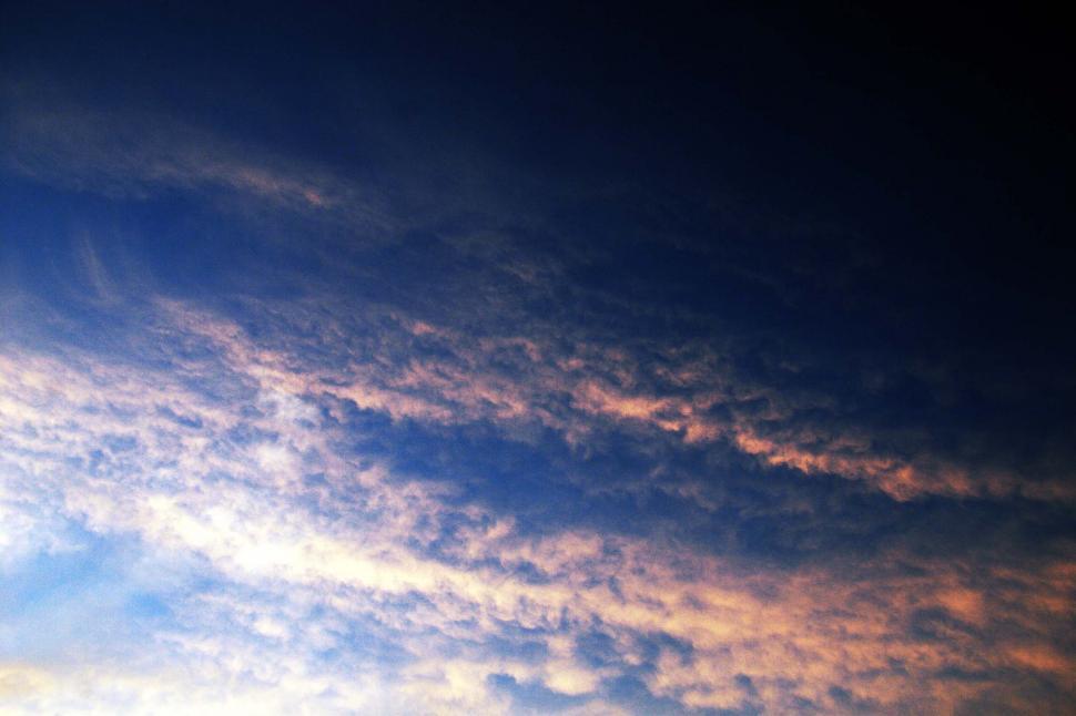 Free Image of Textured sky 