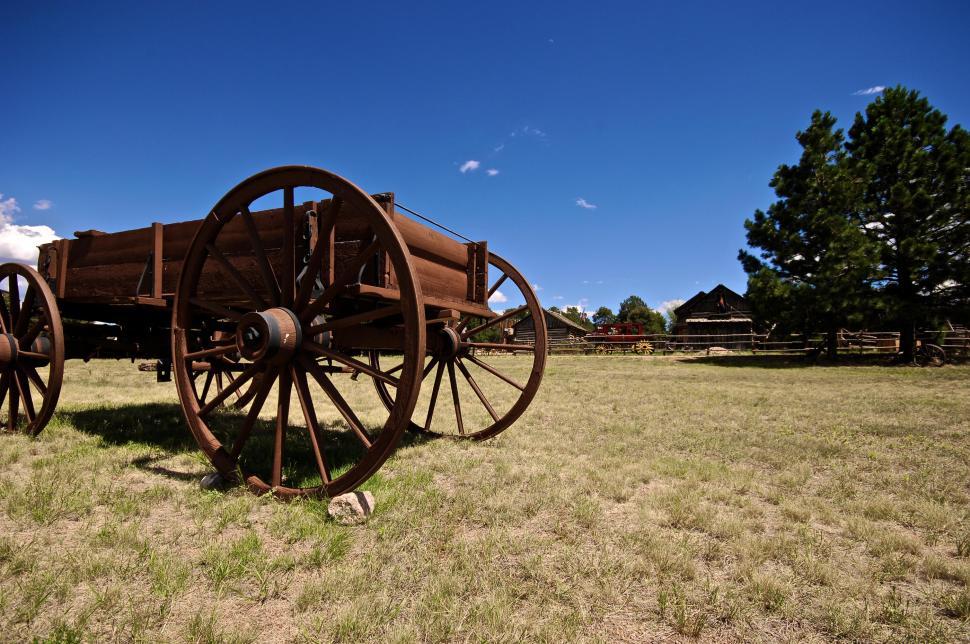 Free Image of Wooden wagon in the park 