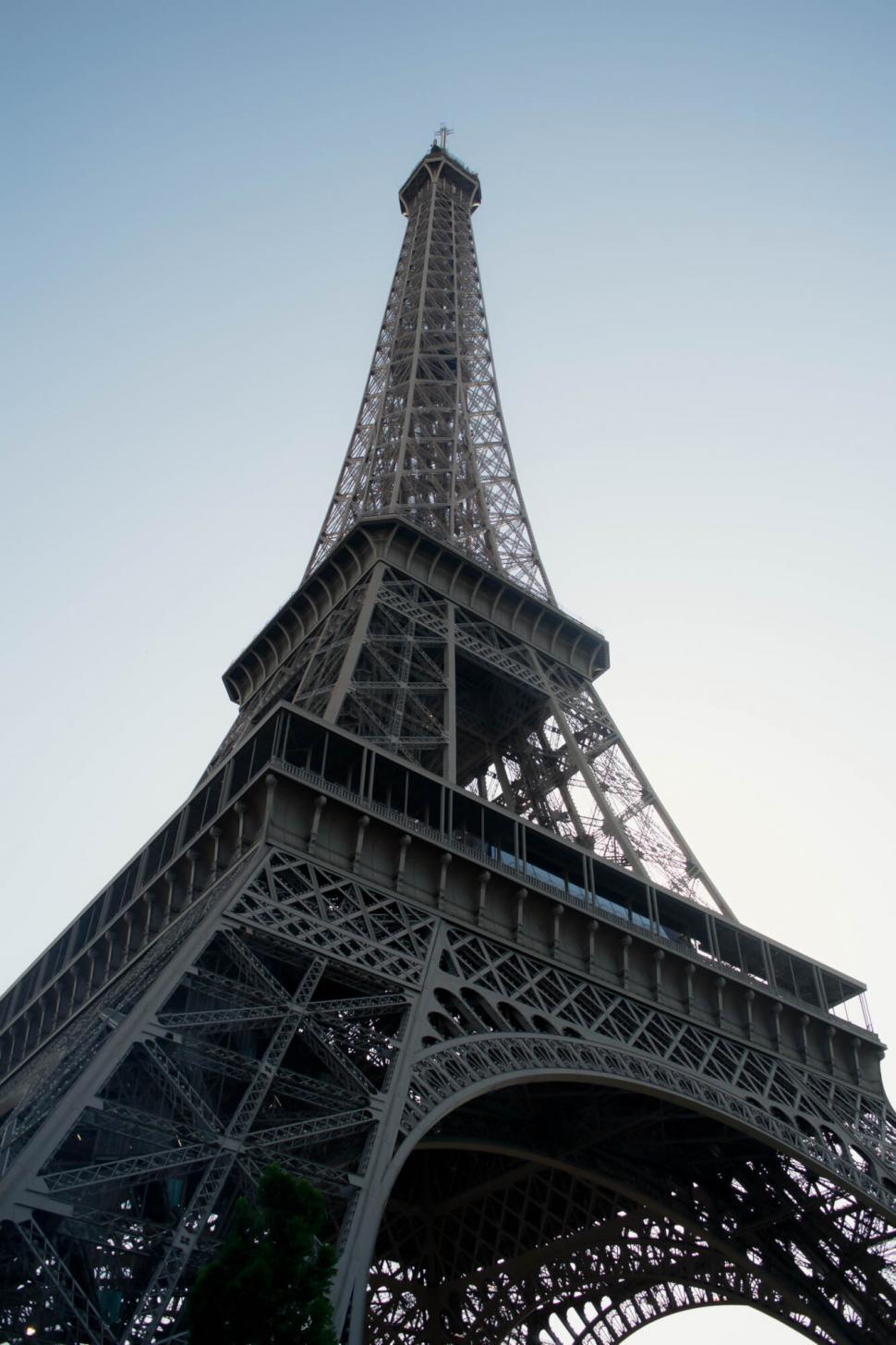 Free Image of Eiffel Tower seen from below 