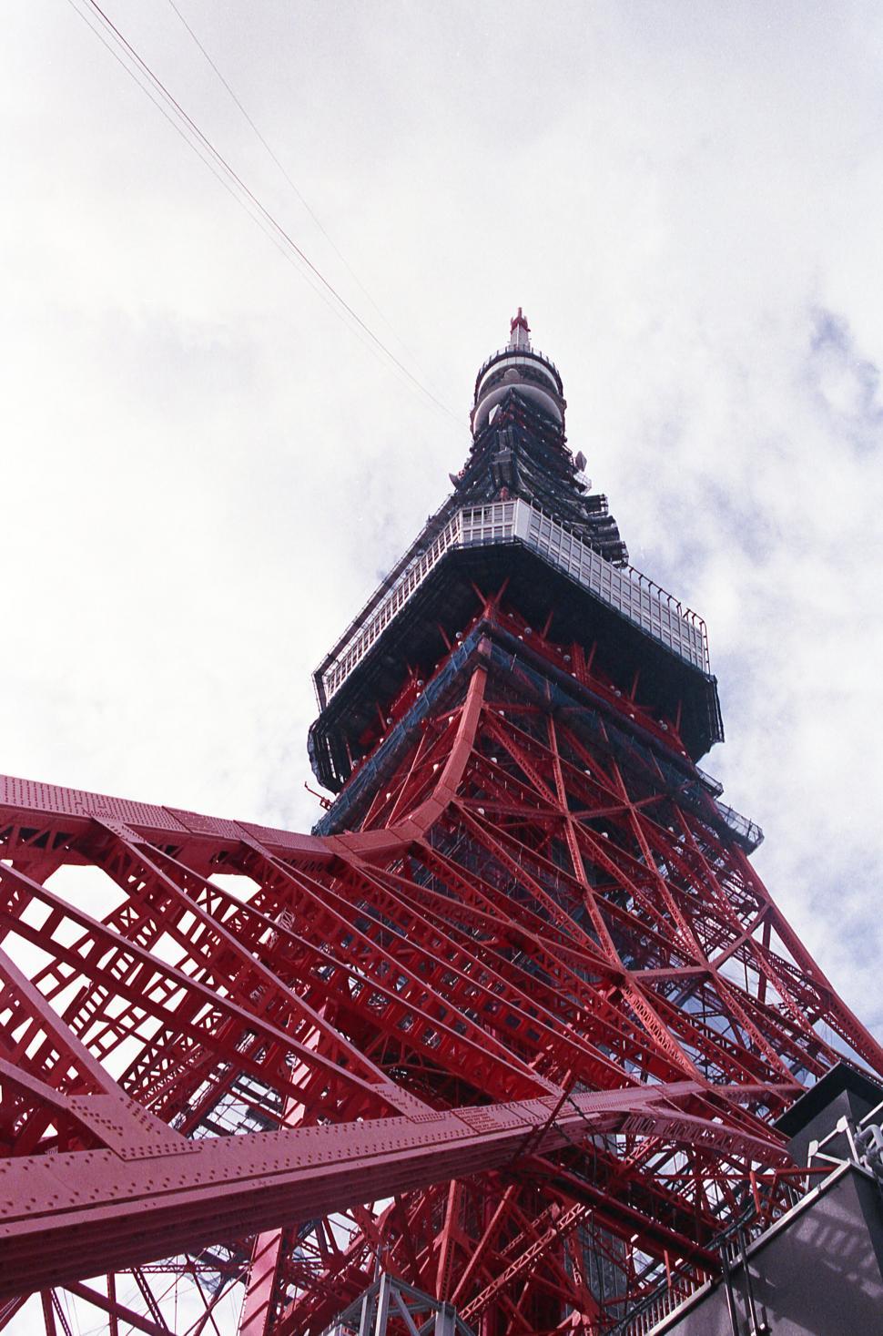 Free Image of Tokyo Tower with red steel framework 