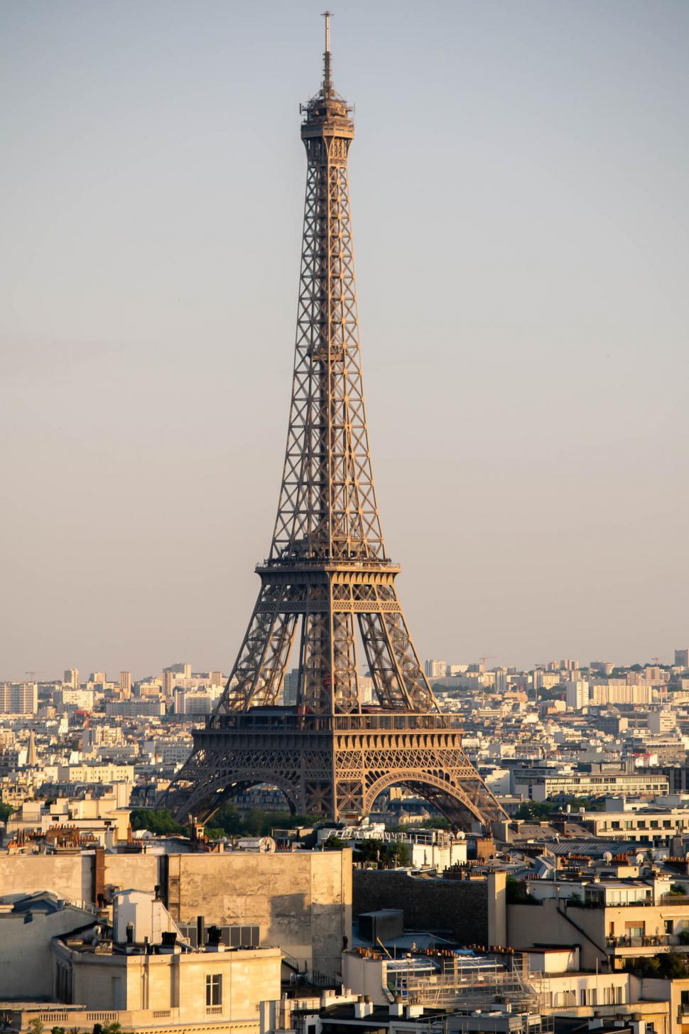 Free Image of Eiffel Tower dominating the Paris skyline 