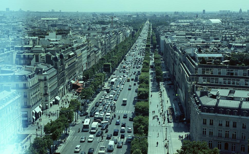 Free Image of Aerial view of busy Paris street from above 