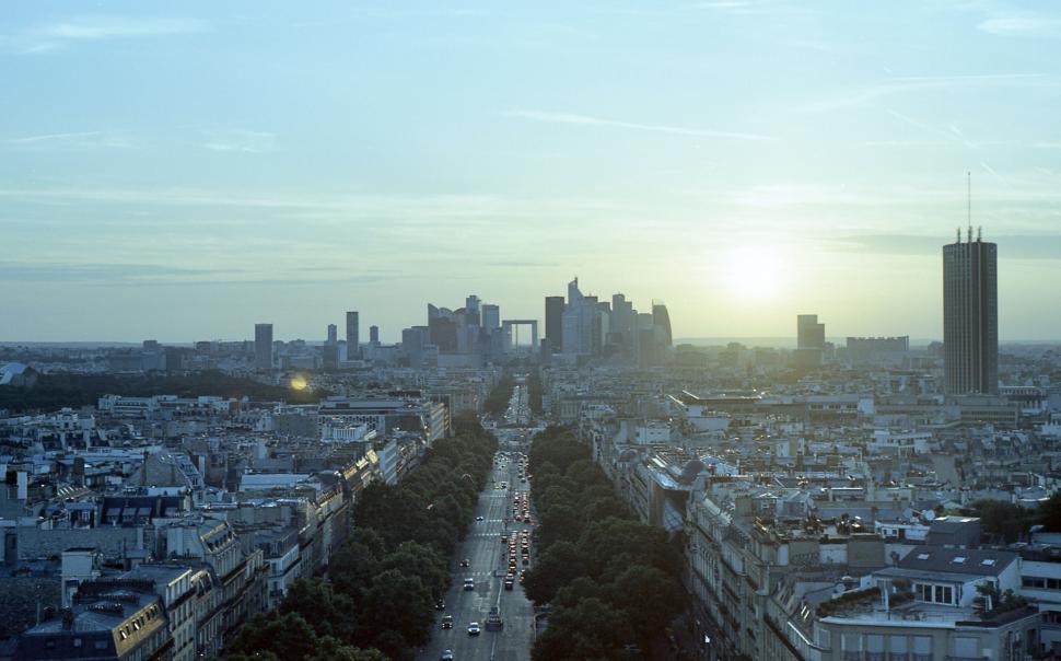 Free Image of Paris skyline at dusk with urban scenery 