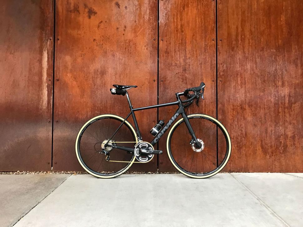 Free Image of Road bicycle against textured wall 