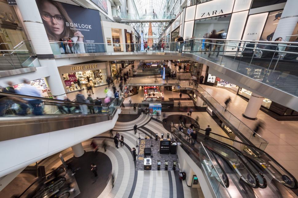 Free Image of Busy multi-level shopping mall interior 