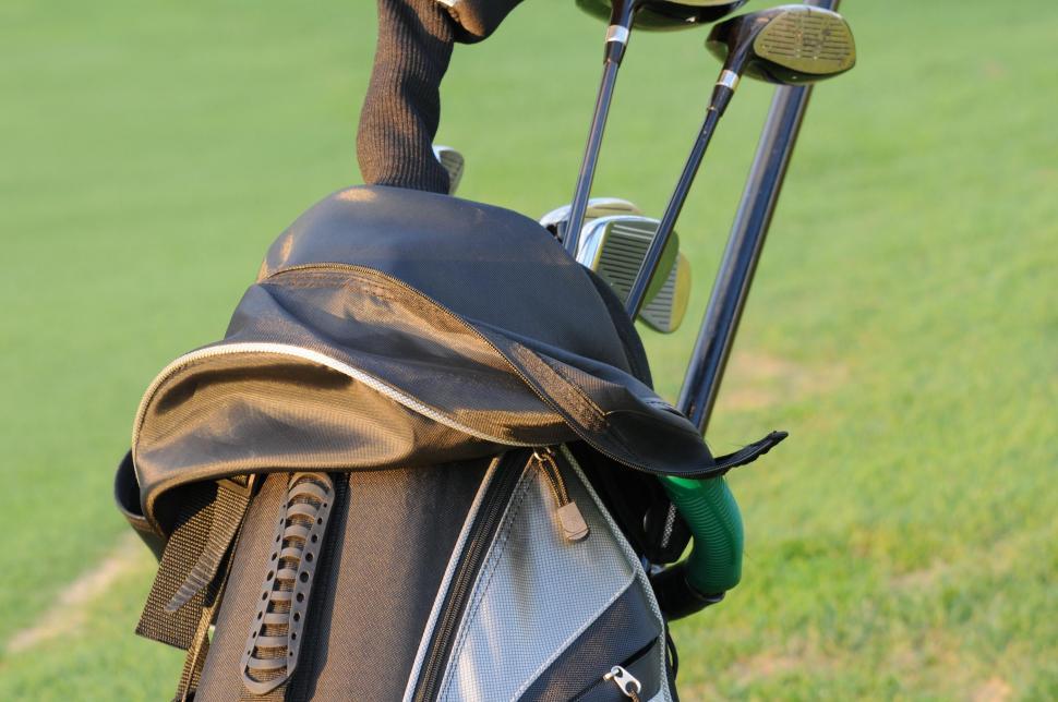 Free Image of Golf bag and clubs 