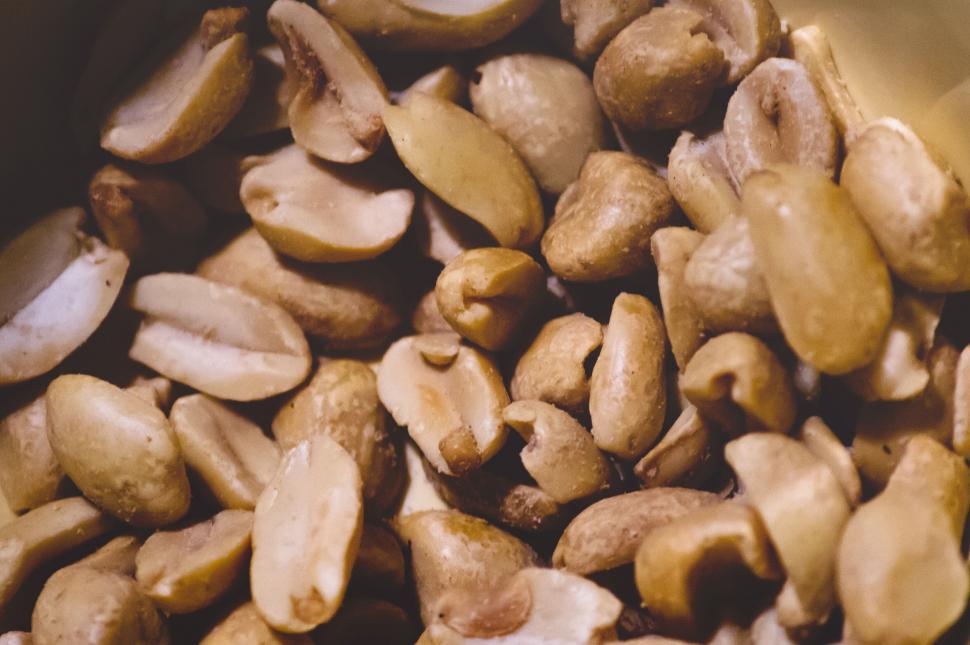 Free Image of Macro shot of roasted sliced almonds 