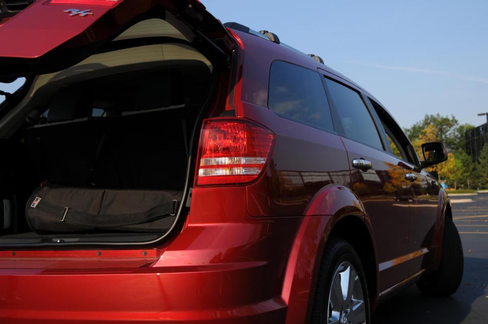 Free Image of Red Dodge Journey 