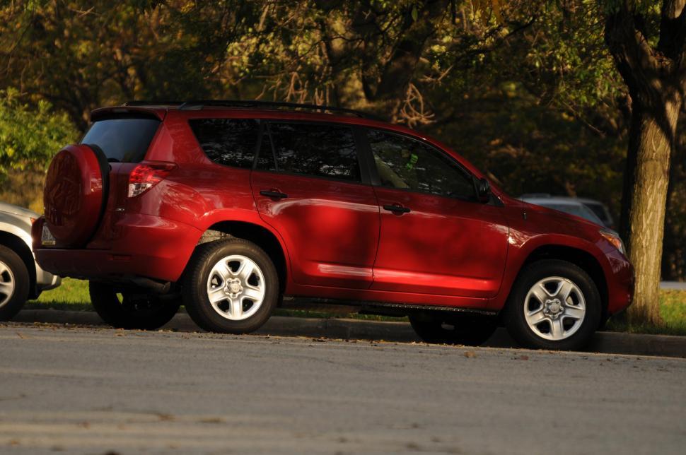 Free Image of Red Dodge Journey 