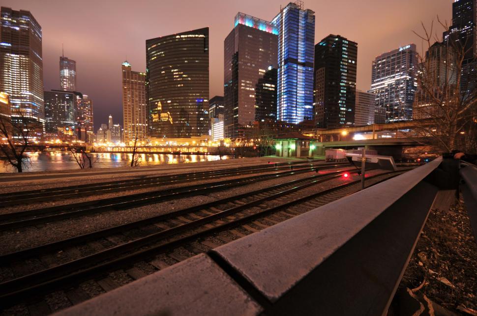 Free Image of Chicago city train tracks 